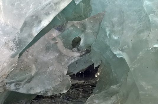 Eis und bizarre Formen. Gletscher sind nicht tot